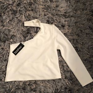 BOOHOO cut out top